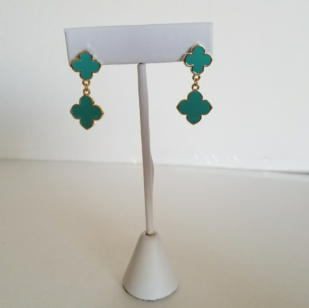 gold earrings with turquoise four leaf clover. - Picture 4 of 7